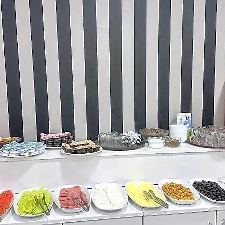 Jammy מלון 3*