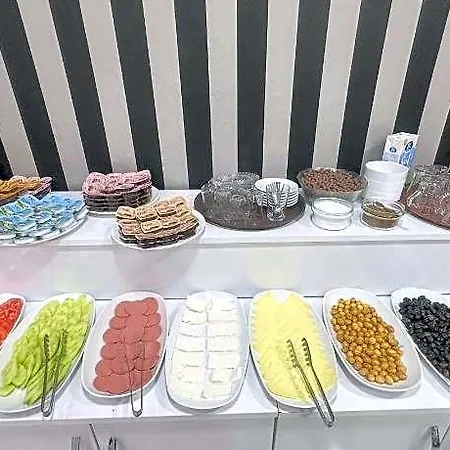 Jammy Hotel