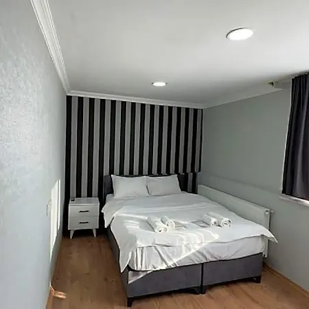 Jammy Hotell 3*