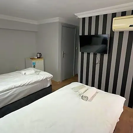 Отель Jammy 3*